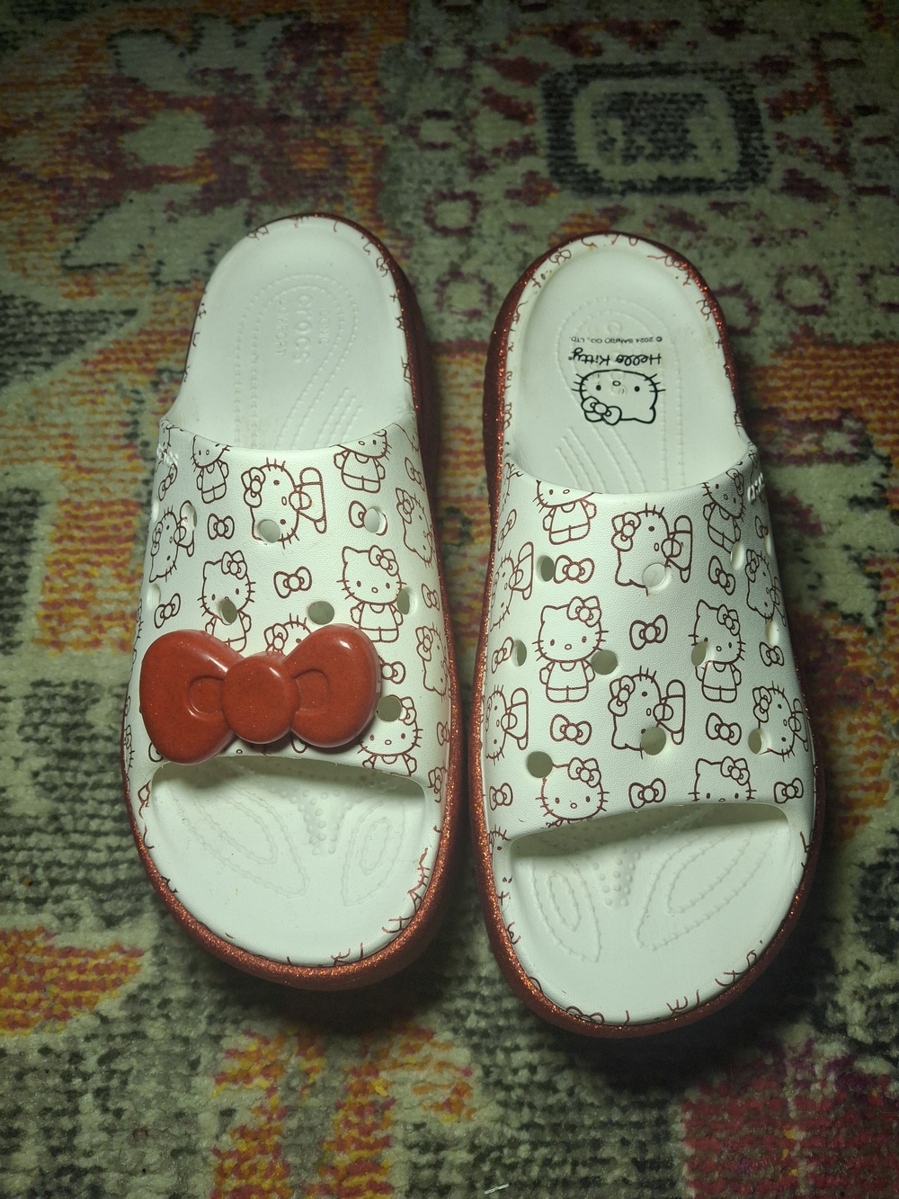 Hello Kitty White & Red Womens Pkatform Slide Sandals‎